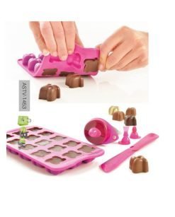 Chocolate Molds Kit with Silicone Piping Bottle Nozzles and Spatula Online Price In Pakistan
